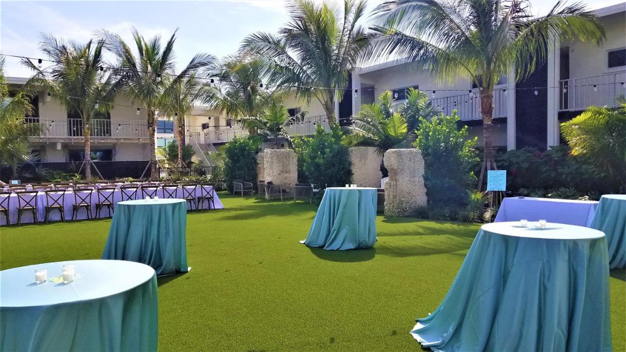 Bali Hai Beachfront Resort And Spa Holmes Beach Exterior photo